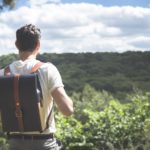 Sac à dos en cuir naturel à tannage végétal et bois, marron papaya et miel, Le Porteur