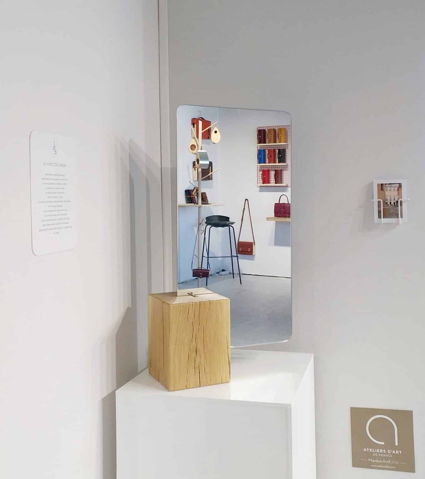 Miroir, paravent, assise en bois - Biennale Émergences à Pantin, De l'autre côté du miroir