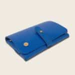 Portefeuille, porte-monnaie, XS, petit format, en cuir naturel à tannage végétal et bois, bleu électrique