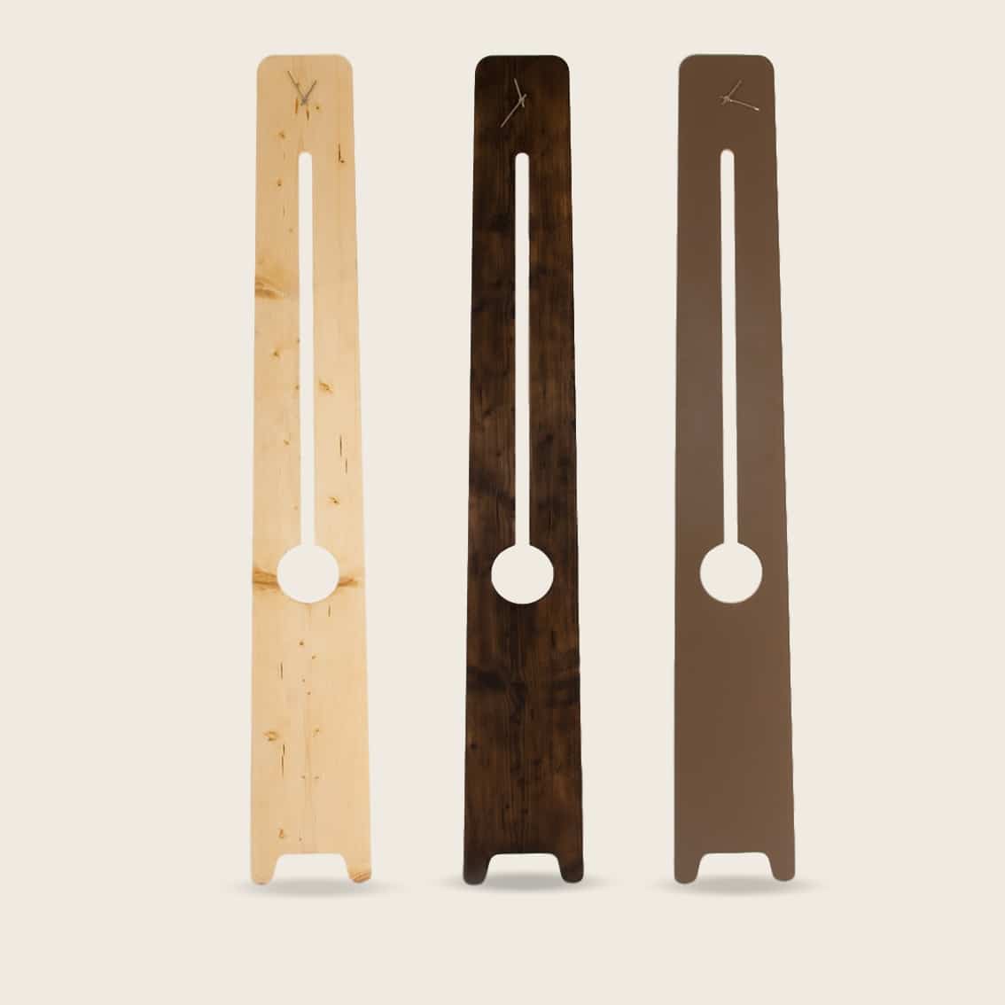 Horloge moderne en bois brûlé - La Comtoise