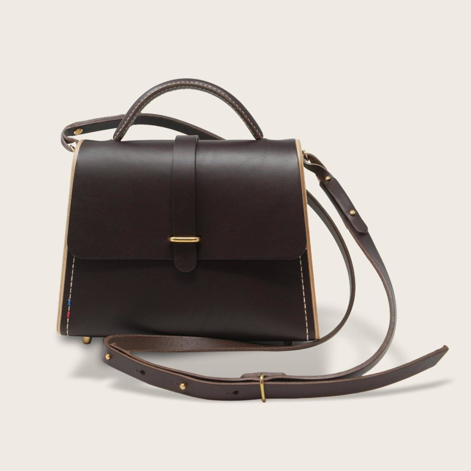 Sac à main féminin en cuir naturel à tannage végétal et bois, marron chocolat, La Ninetta