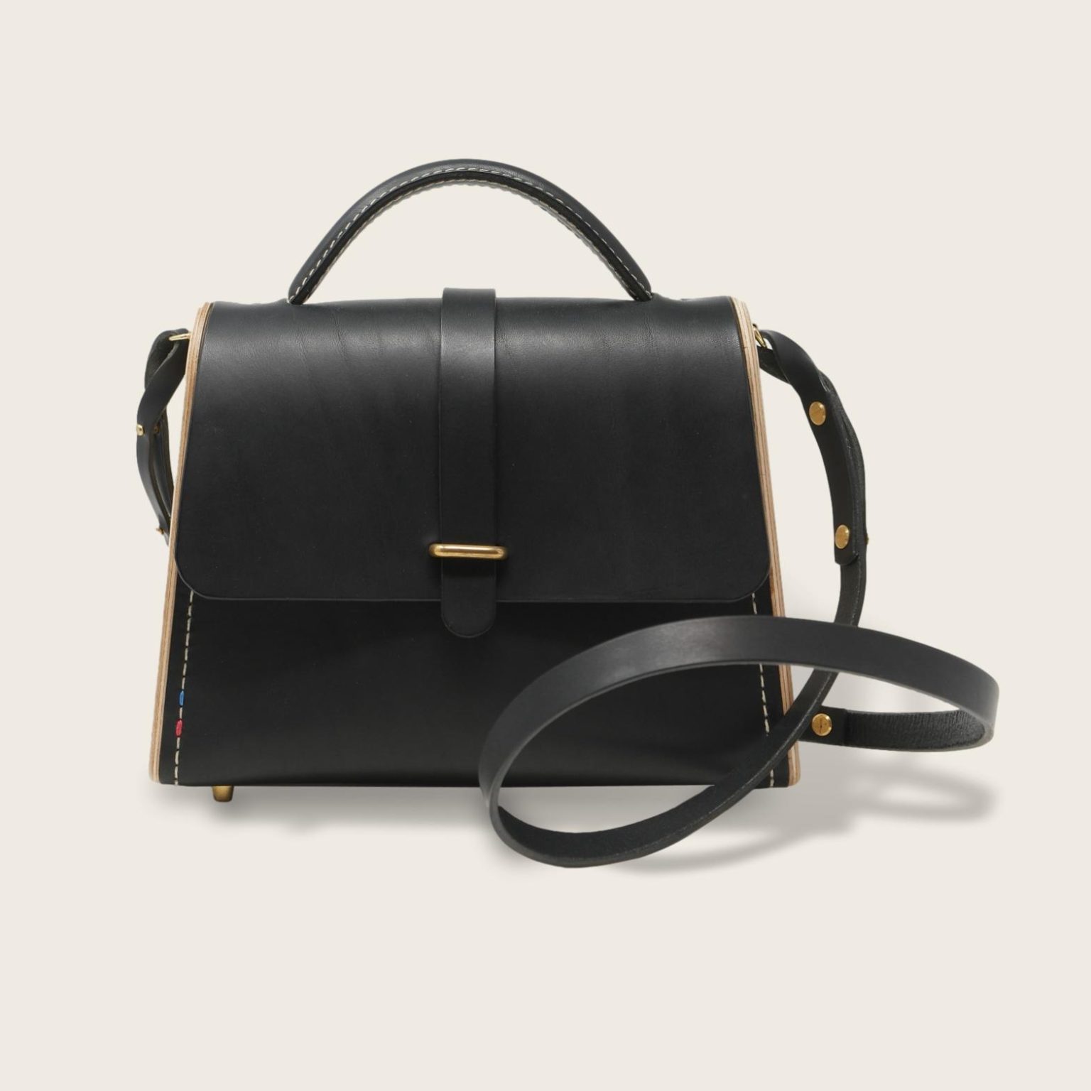 La Ninetta 2.0 noir cuir et bois Damien Béal 4 Sac à main féminin en cuir naturel à tannage végétal et bois, noir, La Ninetta