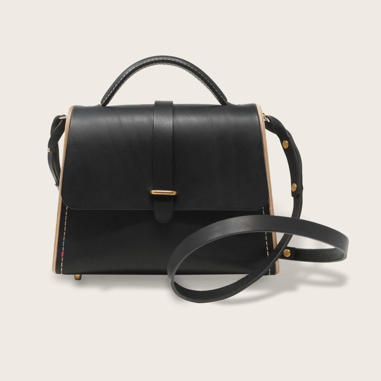 Sac à main féminin en cuir naturel à tannage végétal et bois, noir, La Ninetta