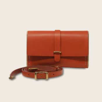 Pochette, petit sac à main, en cuir naturel à tannage végétal et bois, orange, Le Strict Minimum