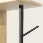 Meuble d'entrée en bois, chêne ou frêne, et porte-manteau en métal - Le Vestiaire