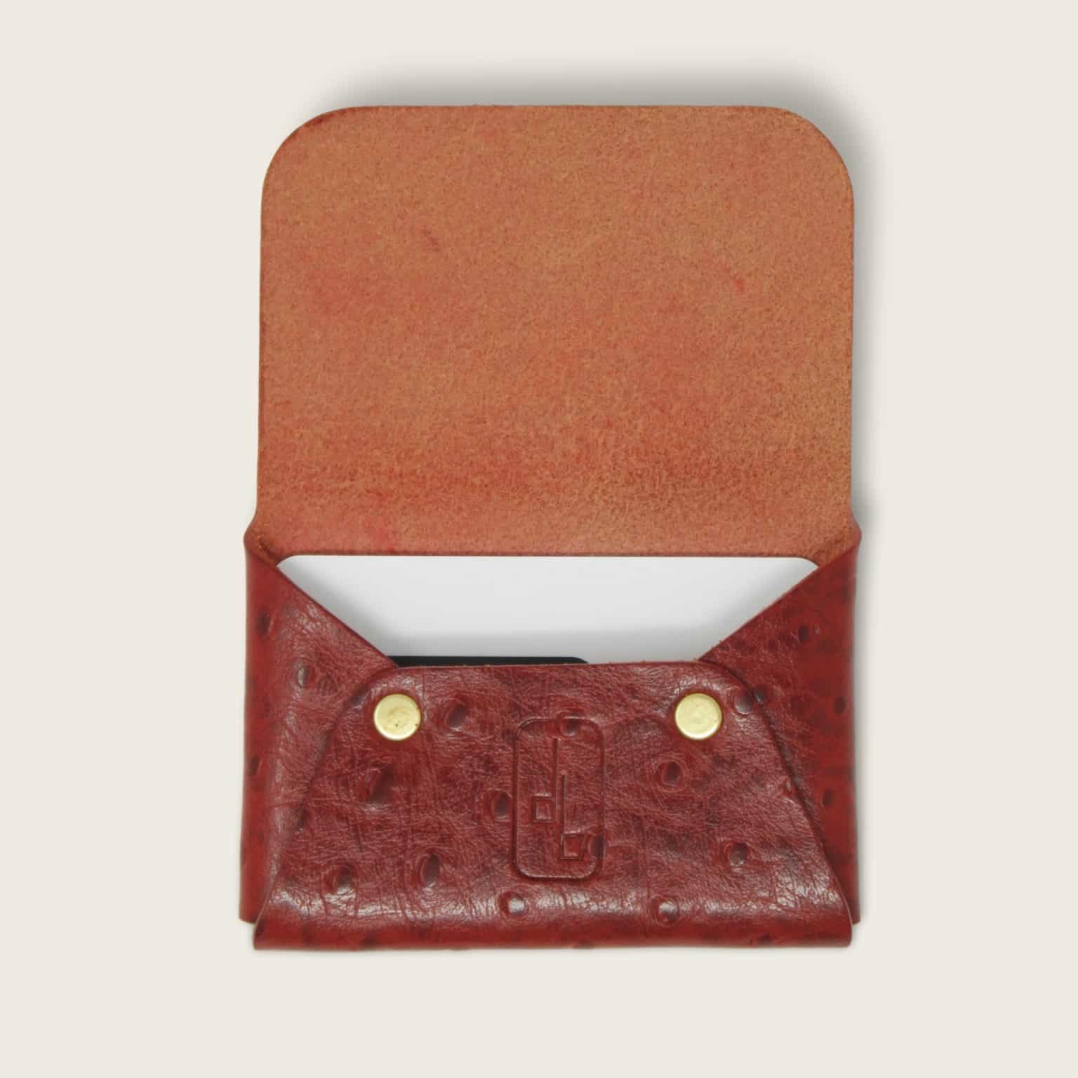 Porte-cartes, en cuir naturel à tannage végétal, rouge autruche, L'Enveloppe