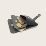 Porte-cartes, porte monnaie, en cuir naturel à tannage végétal, noir , deux en un