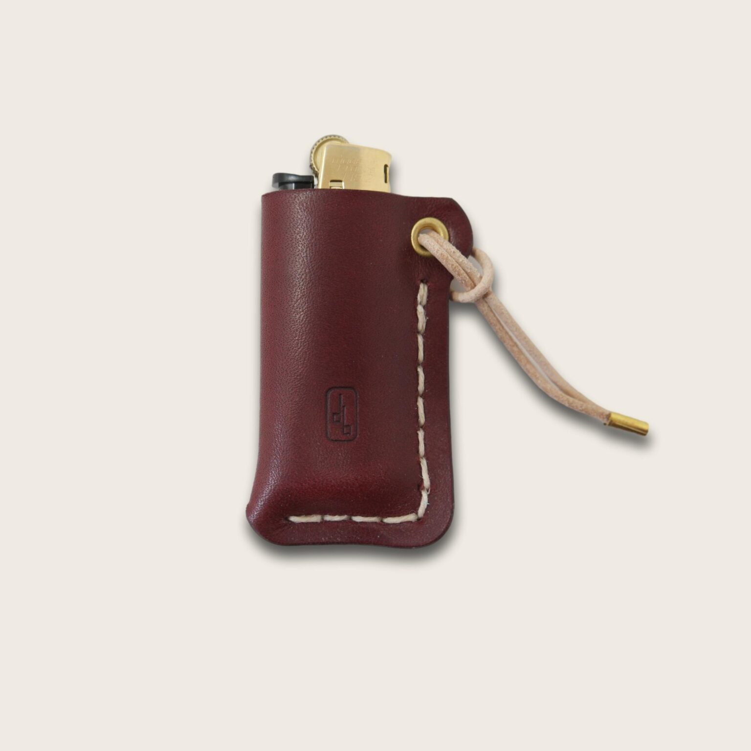 Etui briquet en cuir cousue a la main