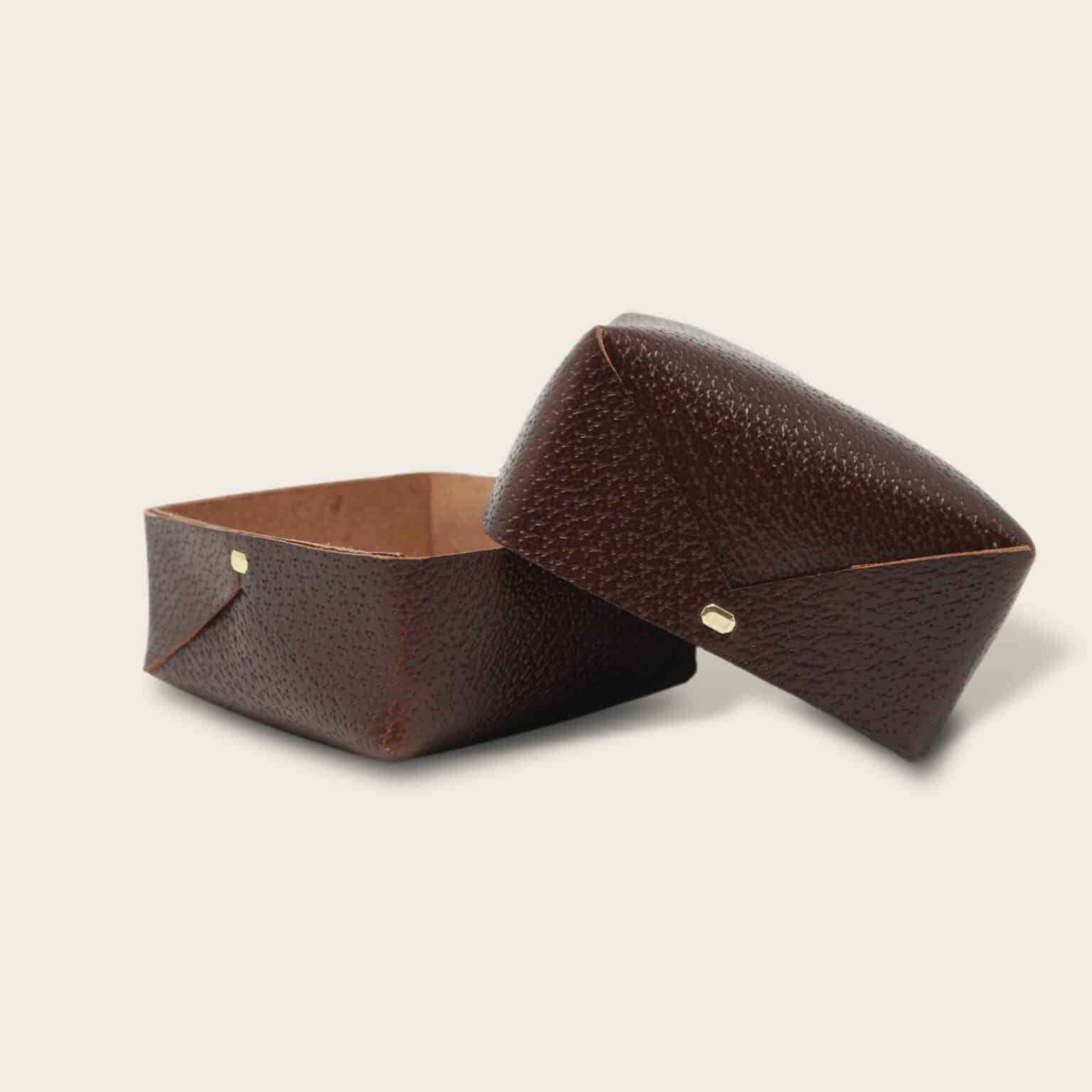 SAM_9562_clipped_rev_1 la boite vide poche en cuir damien beal